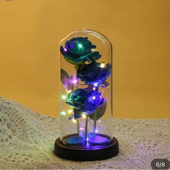 Mother’s Day Flowers, with LED light. - Picture 3 of 5